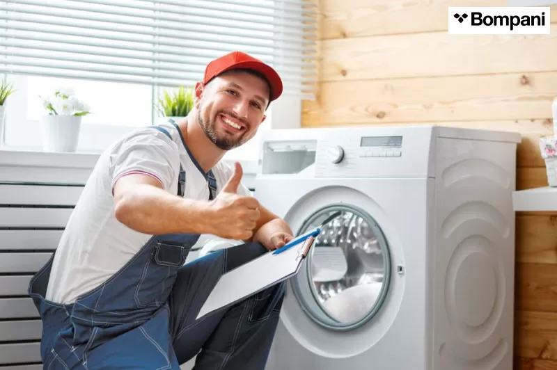 مركز بومباني